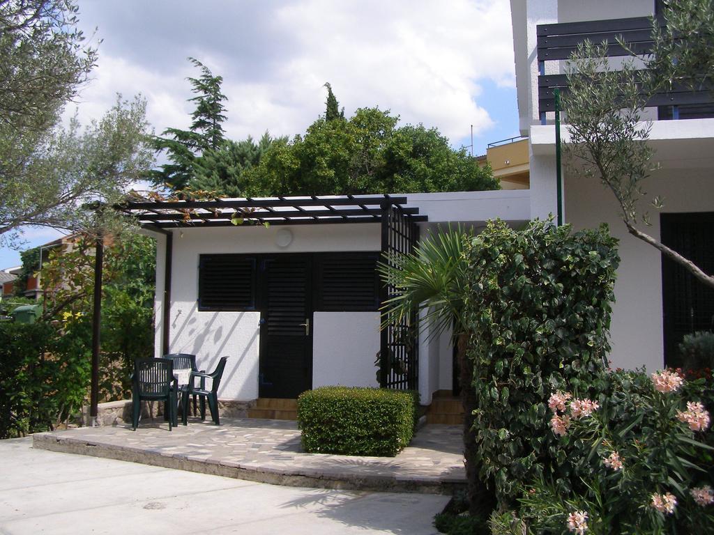 Apartments Dunoti Krk Town Oda fotoğraf